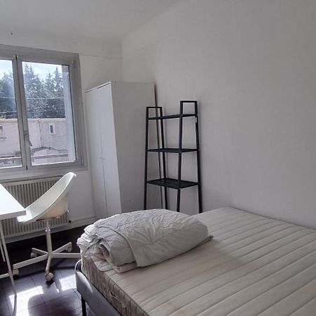 Appartement Calme 3 Chambres Avec Lit Double Wifi - Parking Facile Vandoeuvre-lès-Nancy Exterior foto